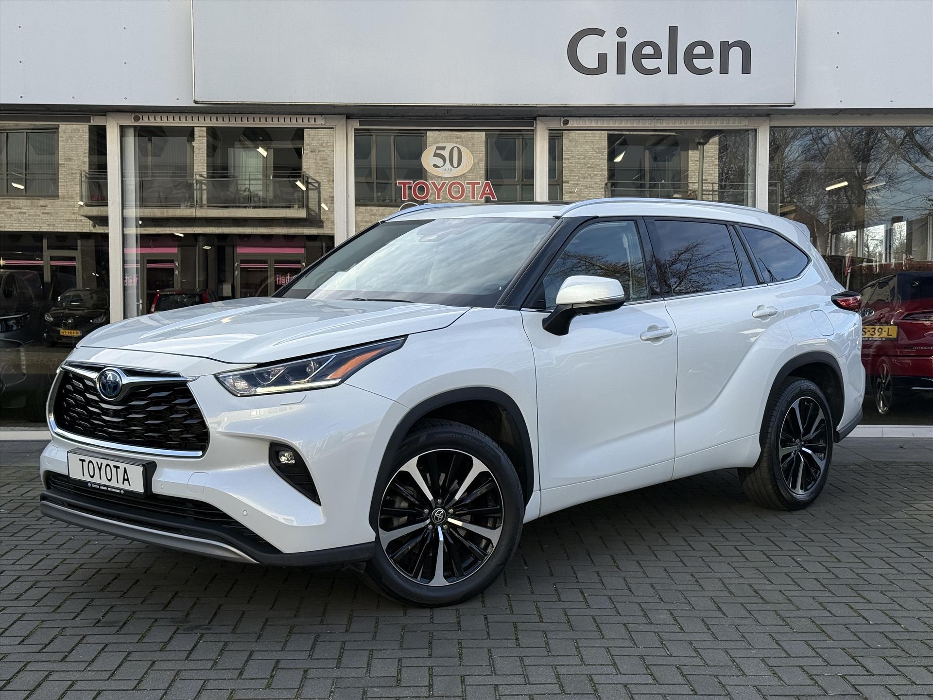 Toyota highlander 2.5 Hybrid AWD Premium | Panoramadak, Head up display, Geheugenfunctie, Stoelventilatie, Leer, 360 Camera, Stuurverwarming 49897418-0.jpg | Autobedrijf Gielen