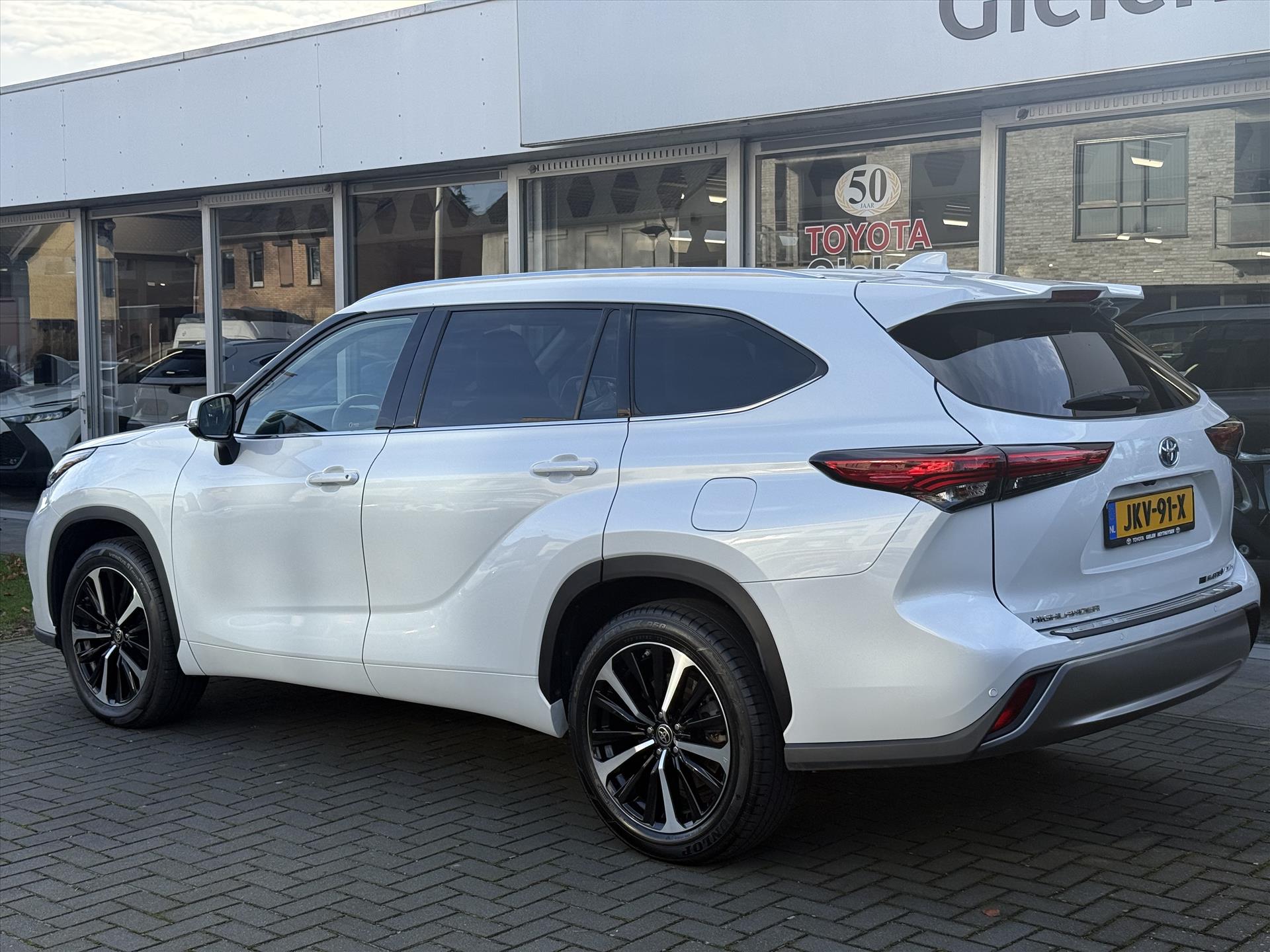 Toyota highlander 2.5 Hybrid AWD Premium | Panoramadak, Head up display, Geheugenfunctie, Stoelventilatie, Leer, 360 Camera, Stuurverwarming 49897418-2.jpg | Autobedrijf Gielen