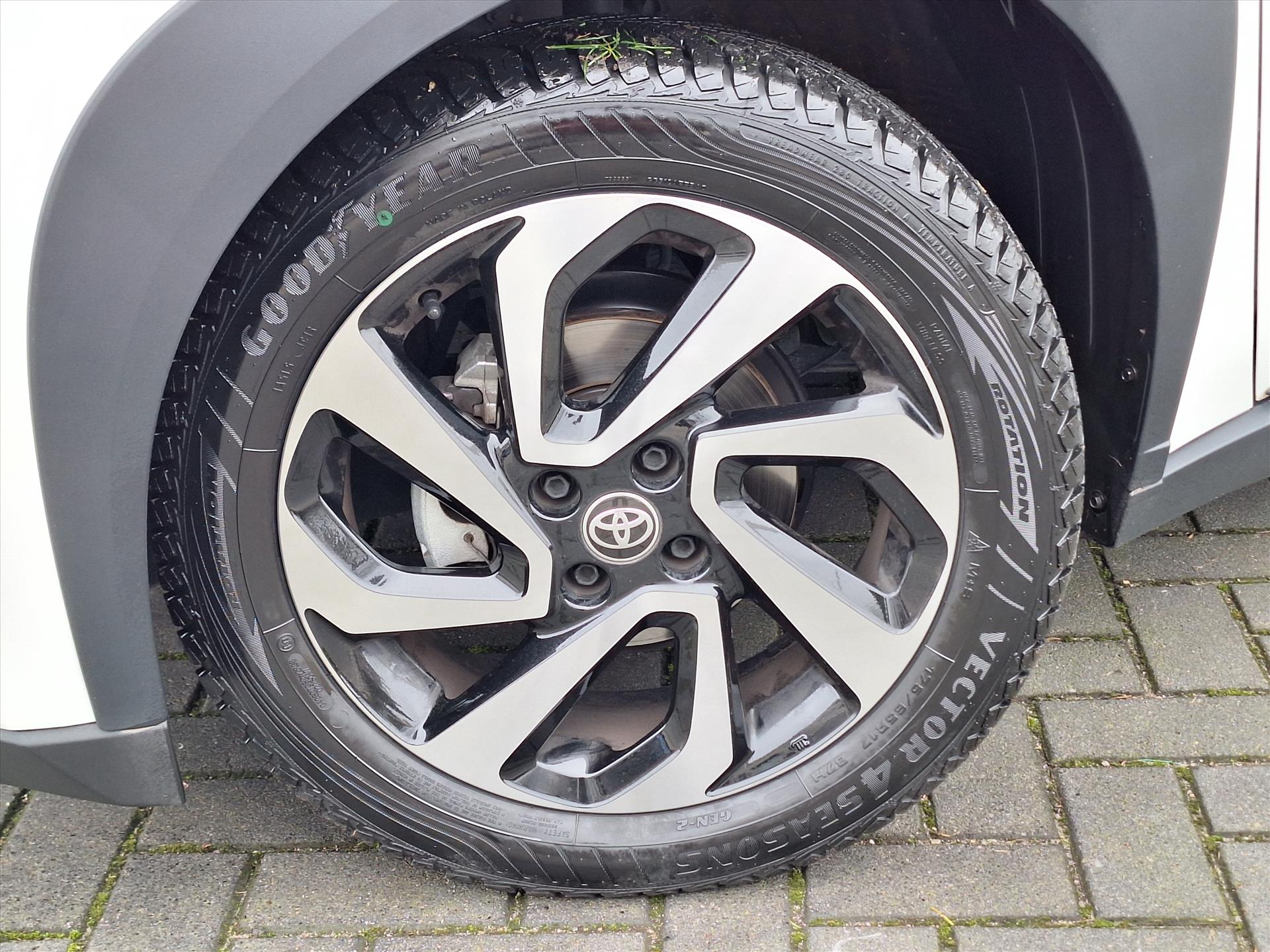 Toyota Aygo X 1.0 VVT-i S-CVT Pulse Automaat | Eerste eigenaar, Bi-Tone, Apple CarPlay/Android auto, Climate control, November 2024 49980969-4.jpg | Autobedrijf Gielen