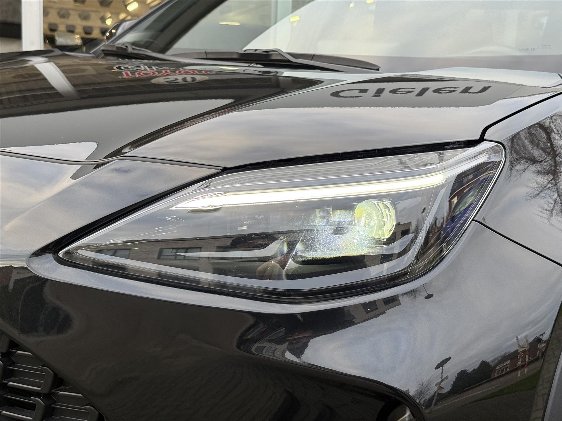 Toyota Yaris Cross 1.5 Hybrid Dynamic Plus | Dodehoekherkenning, Parkeersensoren, Stoel + Stuurverwarming, Smart Connect 50114895-3.jpg | Autobedrijf Gielen