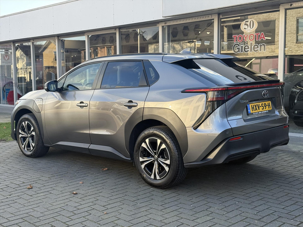 Toyota Bz4x 71,4 kWh 204pk Dynamic | 3-Fase, 360 Camera, Blind Spot monitor, Elektrische achterklep, Parkeersensoren, Stoelverwarming 50213197-2.jpg | Autobedrijf Gielen