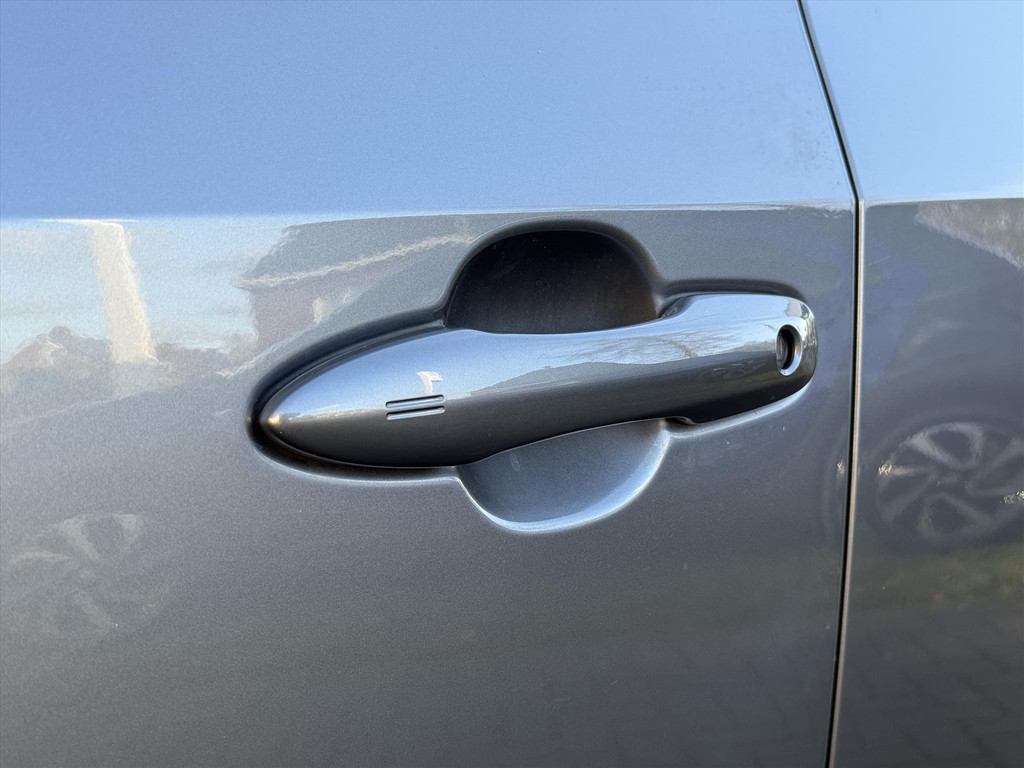 Toyota Bz4x 71,4 kWh 204pk Dynamic | 3-Fase, 360 Camera, Blind Spot monitor, Elektrische achterklep, Parkeersensoren, Stoelverwarming 50213197-4.jpg | Autobedrijf Gielen