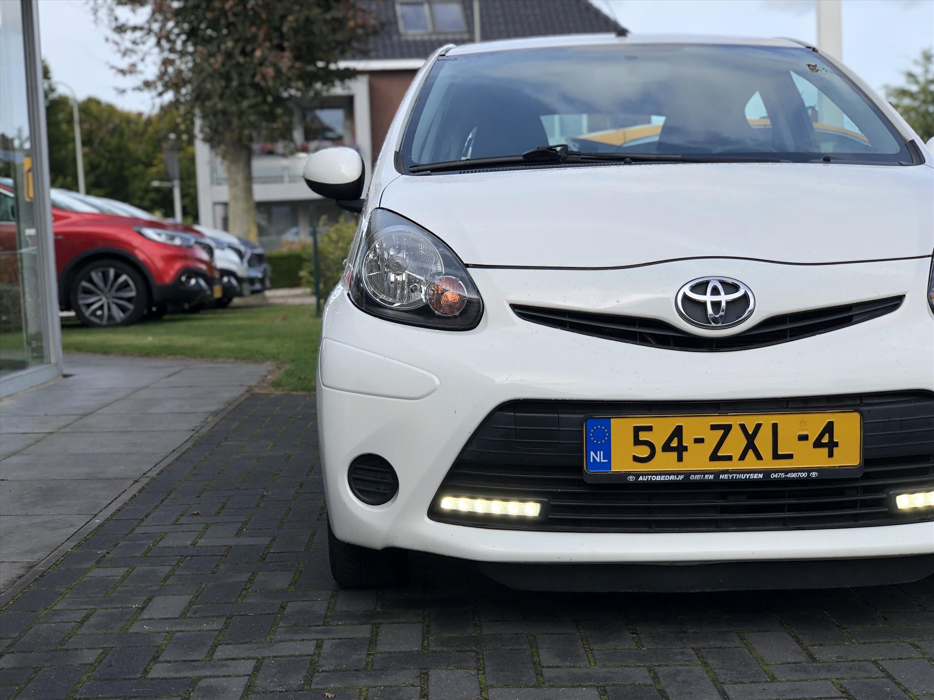 Toyota Aygo 1.0 VVT-i 5D Aspiration Automaat | Airconditioning, Bluetooth, Centrale deurvergrendeling, Elektrische ramen 50228654-3.jpg | Autobedrijf Gielen