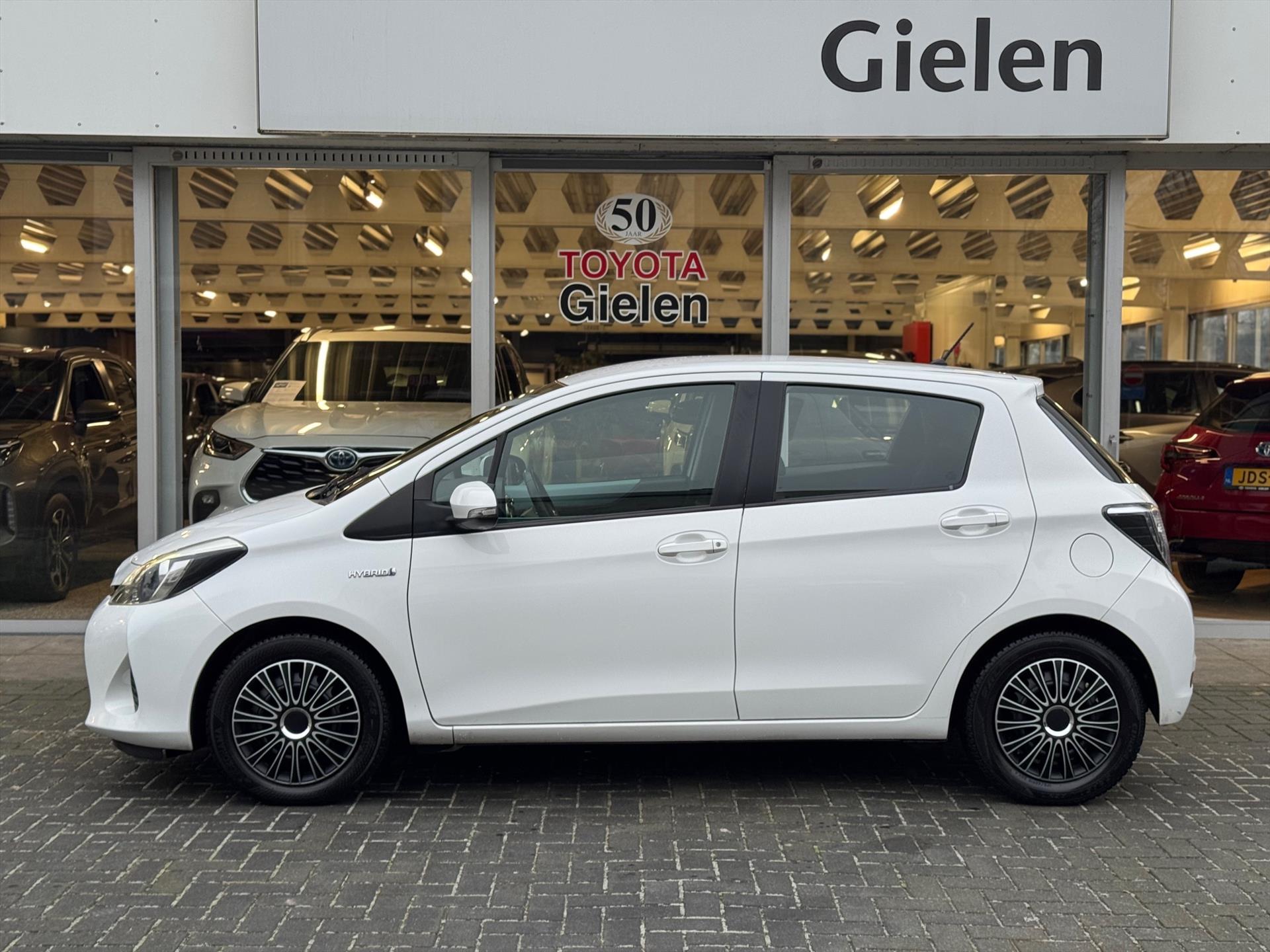 Toyota Yaris 1.5 Full Hybrid Aspiration | 2e eigenaar, Cruise control, Parkeercamera, Climate control, Bluetooth, Stuurbediening 50232545-1.jpg | Autobedrijf Gielen
