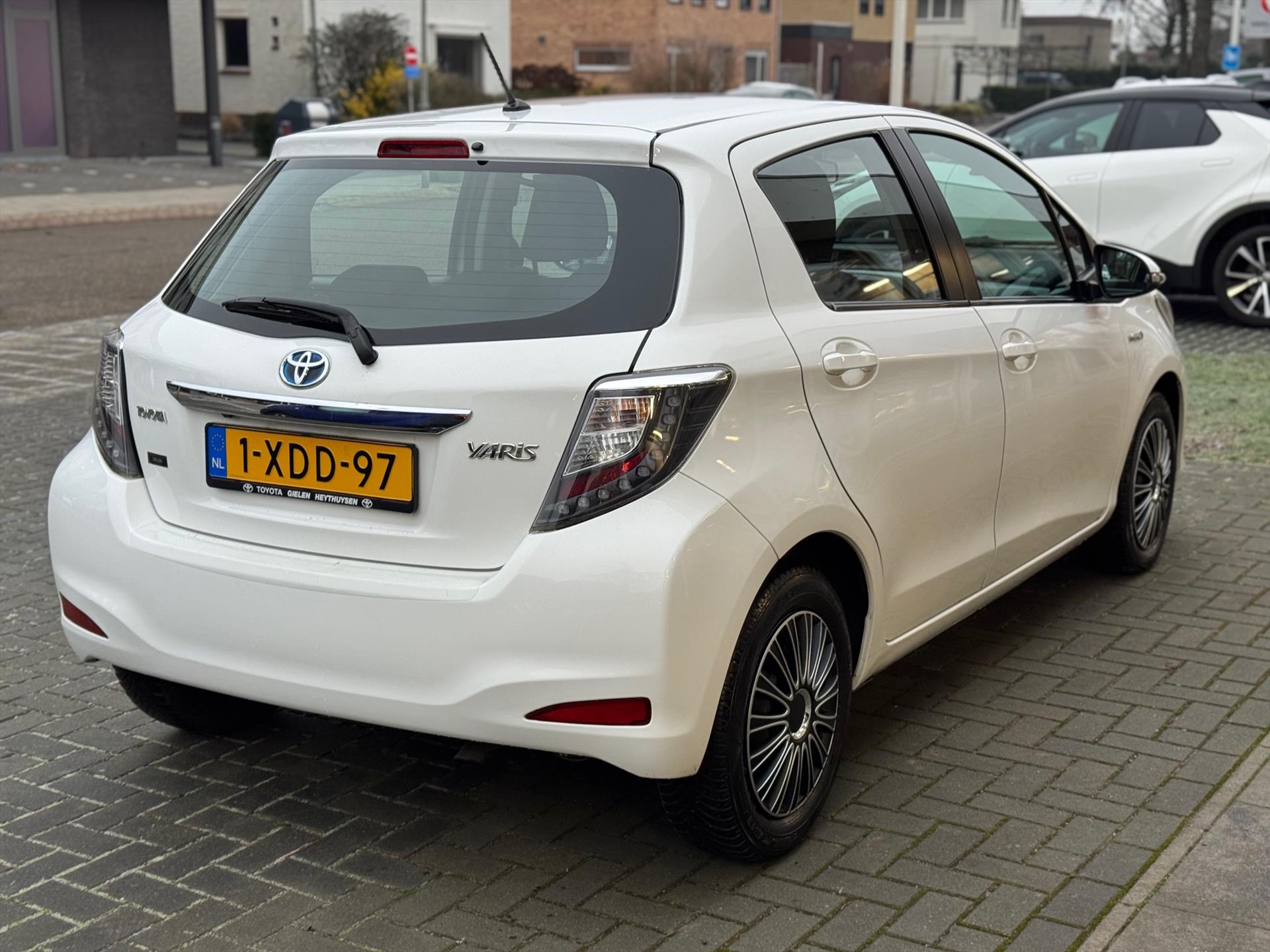 Toyota Yaris 1.5 Full Hybrid Aspiration | 2e eigenaar, Cruise control, Parkeercamera, Climate control, Bluetooth, Stuurbediening 50232545-3.jpg | Autobedrijf Gielen