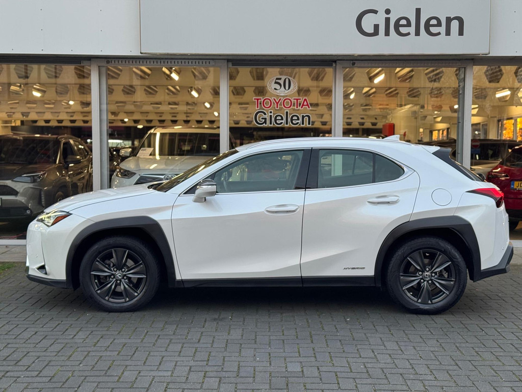 Lexus UX 250h Business Line Plus | Stoel + Stuurverwarming, Apple CarPlay/Android Auto, 17 inch, Keyless, Parkeercamera, Adaptive cruise 50300736-1.jpg | Autobedrijf Gielen