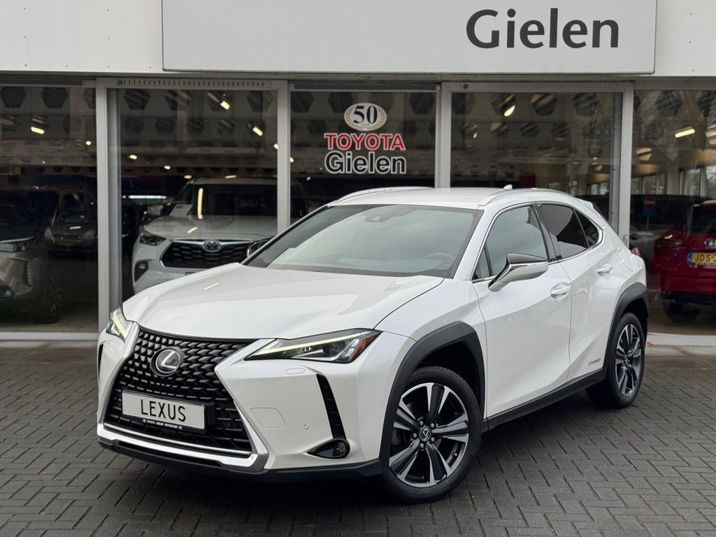 Lexus UX 250h Preference Line | 18 inch, Stoel + Stuurverwarming, Apple CarPlay/Android Auto, Keyless, Privacy Glass 50312455-0.jpg | Autobedrijf Gielen