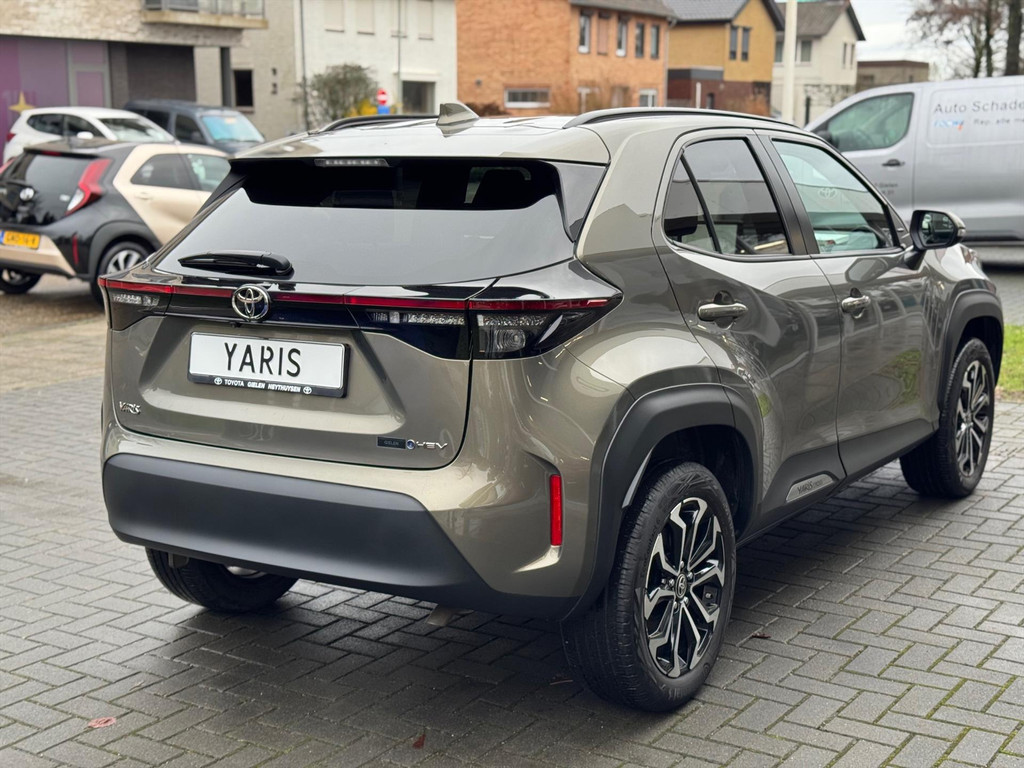 Toyota Yaris Cross 1.5 Hybrid 130PK First Edition | Stoel + Stuurverwarming, Keyless, 17inch, CarPlay, Groot scherm, Oxyde Bronze 50359218-4.jpg | Autobedrijf Gielen