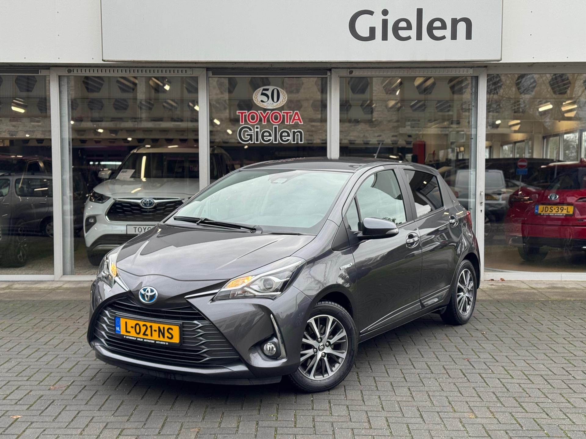 Toyota Yaris 1.5 Hybrid Y20 | Stoelverwarming, Lichtmetalen velgen, Cruise control, Climate control, Bluetooth, Parkeercamera 50482791-0.jpg | Autobedrijf Gielen