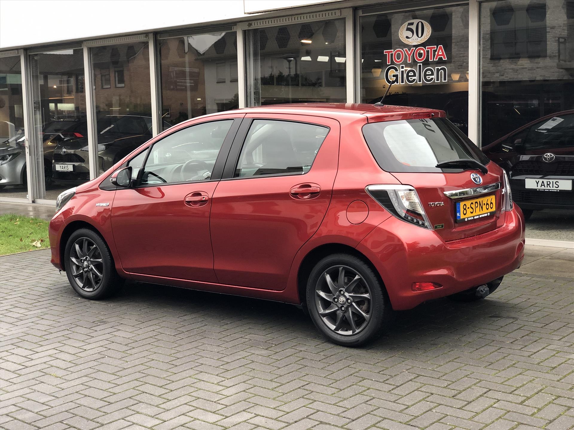 Toyota Yaris 1.5 Full Hybrid Aspiration Plus | Lichtmetalen velgen, Parkeercamera, Climate control, Cruise control, Zeer netjes! 50484770-3.jpg | Autobedrijf Gielen