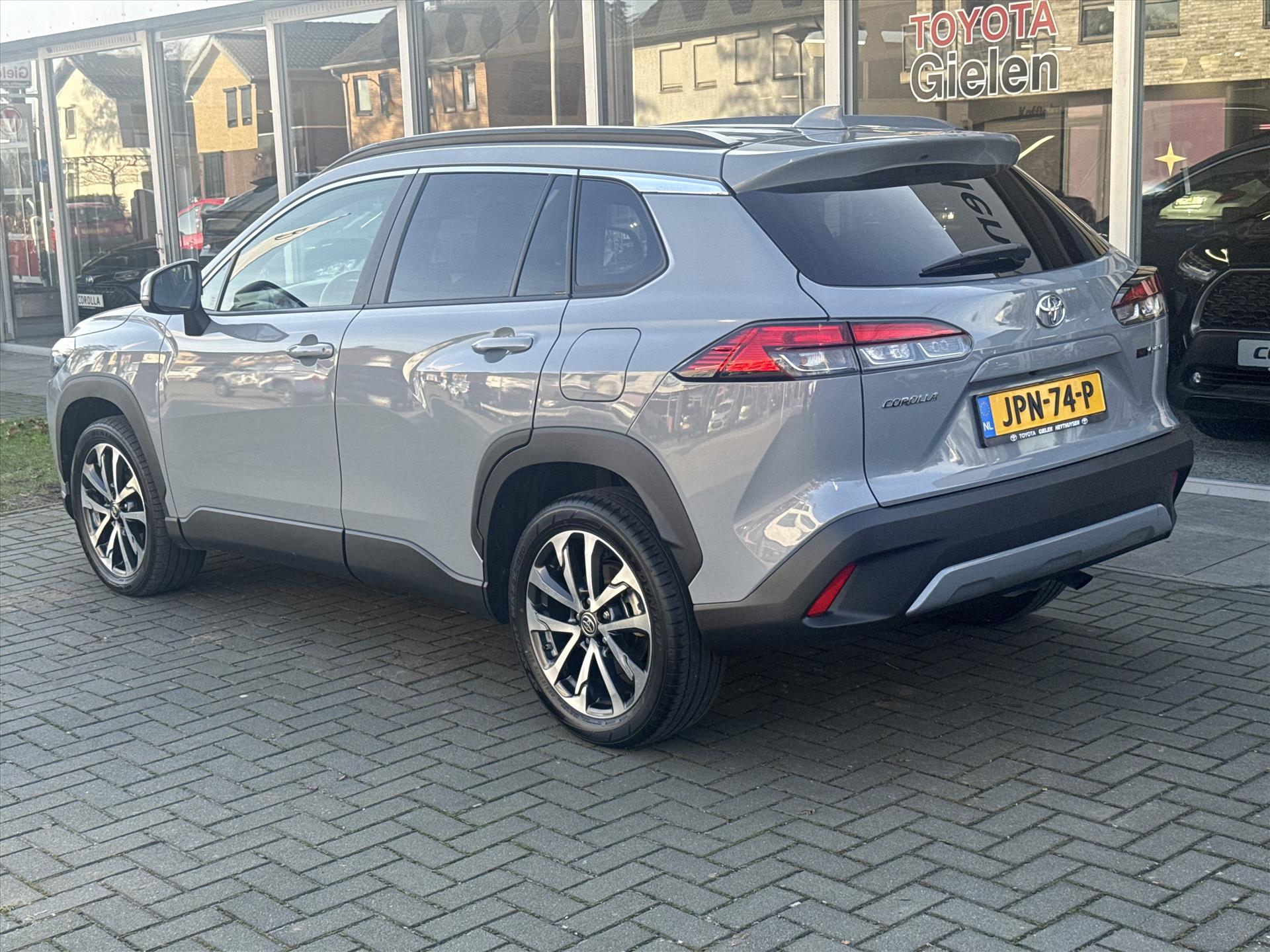 Toyota Corolla Cross 1.8 Hybrid Style | Dynamic, Elektrische achterklep, 18 inch, Keyless, Privacy glass 50615830-2.jpg | Autobedrijf Gielen