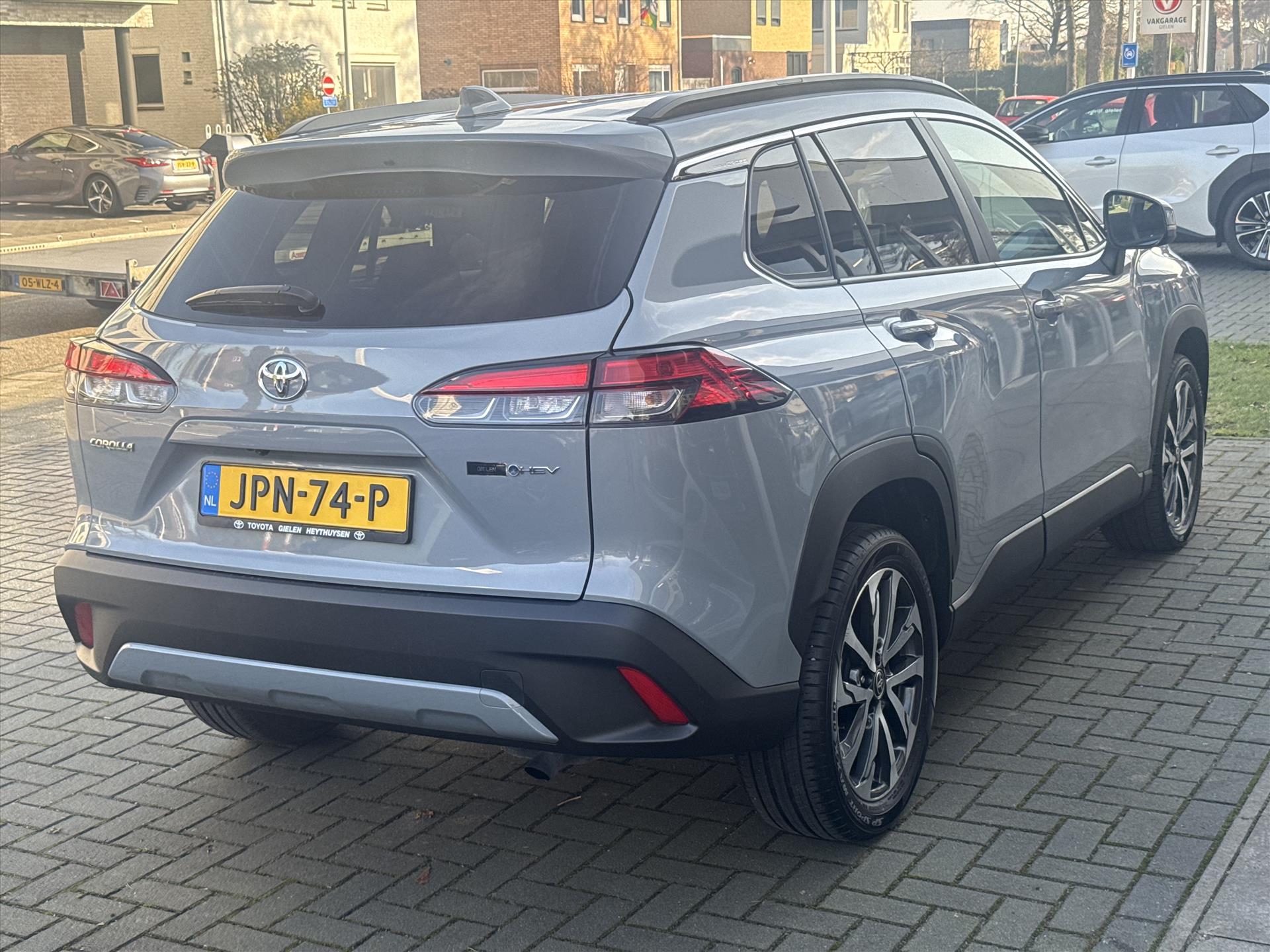 Toyota Corolla Cross 1.8 Hybrid Style | Dynamic, Elektrische achterklep, 18 inch, Keyless, Privacy glass 50615830-4.jpg | Autobedrijf Gielen