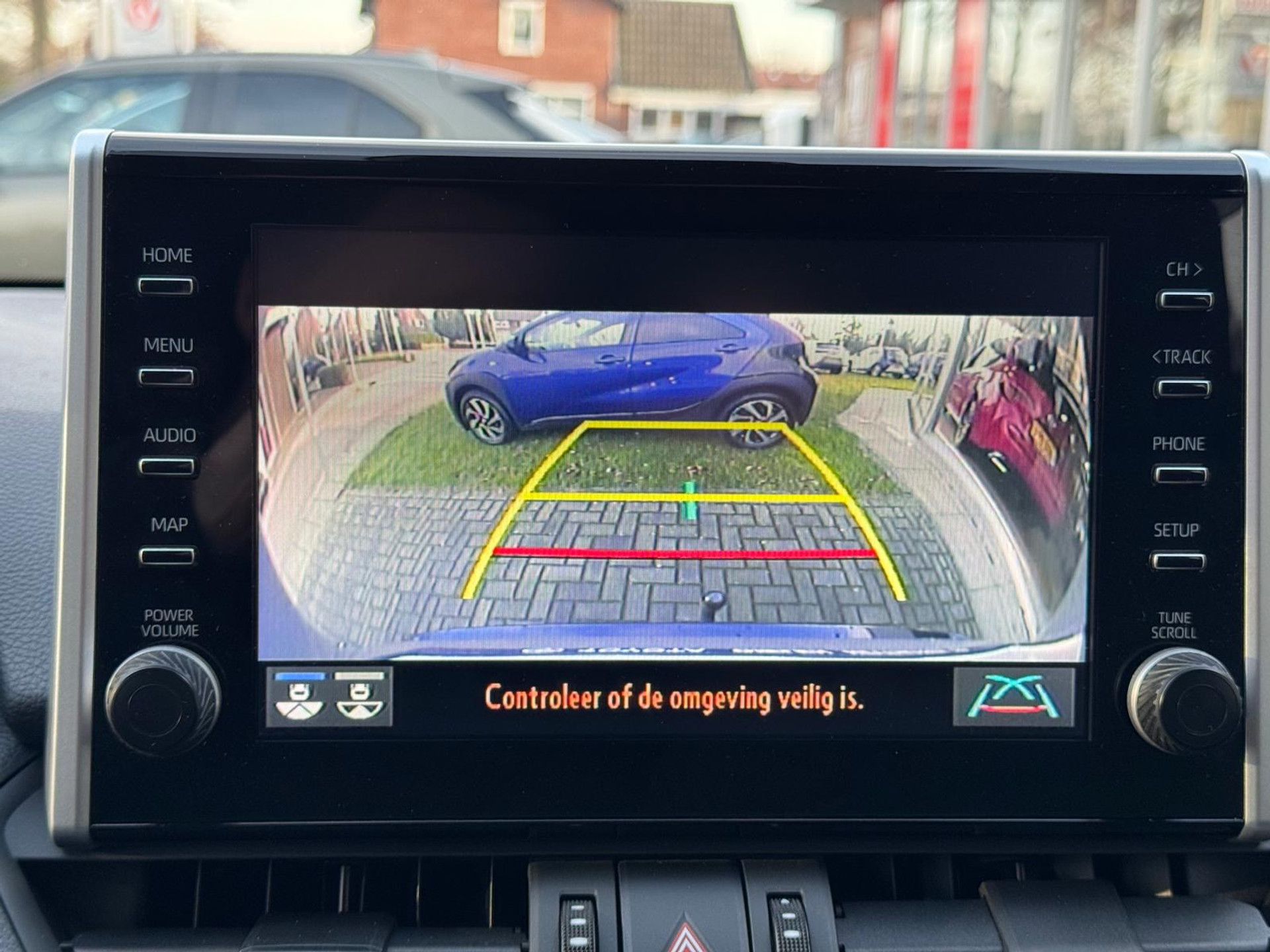 Toyota RAV4 2.5 Plug-in Hybrid AWD Style | Trekhaak, Head up display, Dodehoekherkenning, Parkeersensoren, Stoel + Stuurverwarming 50685979-23.jpg | Autobedrijf Gielen