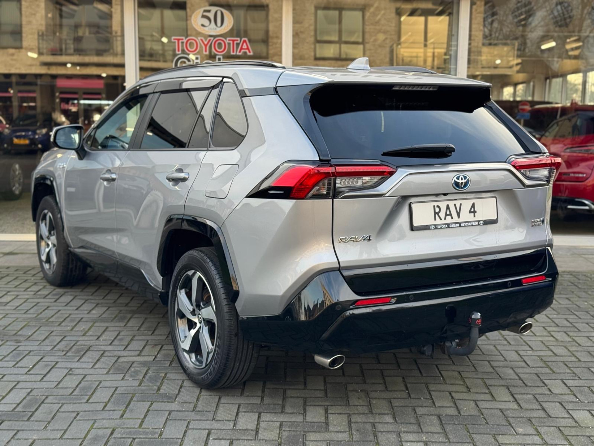 Toyota RAV4 2.5 Plug-in Hybrid AWD Style | Trekhaak, Head up display, Dodehoekherkenning, Parkeersensoren, Stoel + Stuurverwarming 50685979-27.jpg | Autobedrijf Gielen