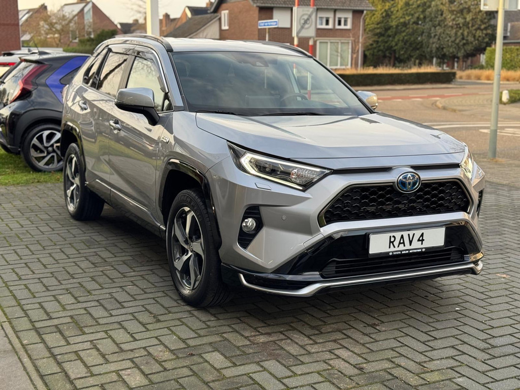 Toyota RAV4 2.5 Plug-in Hybrid AWD Style | Trekhaak, Head up display, Dodehoekherkenning, Parkeersensoren, Stoel + Stuurverwarming 50685979-3.jpg | Autobedrijf Gielen