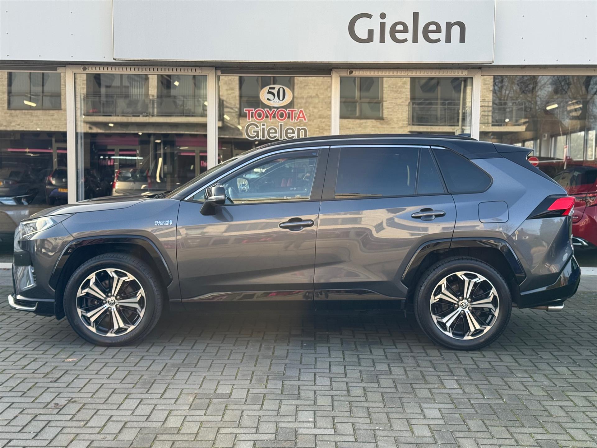 Toyota RAV4 2.5 Plug-in Hybrid AWD Bi-Tone Plus| Trekhaak, JBL, Leer, Stoelventilatie, 360 Camera, Geheugenfunctie, Head up display, 4X4, Ze 50689027-2.jpg | Autobedrijf Gielen