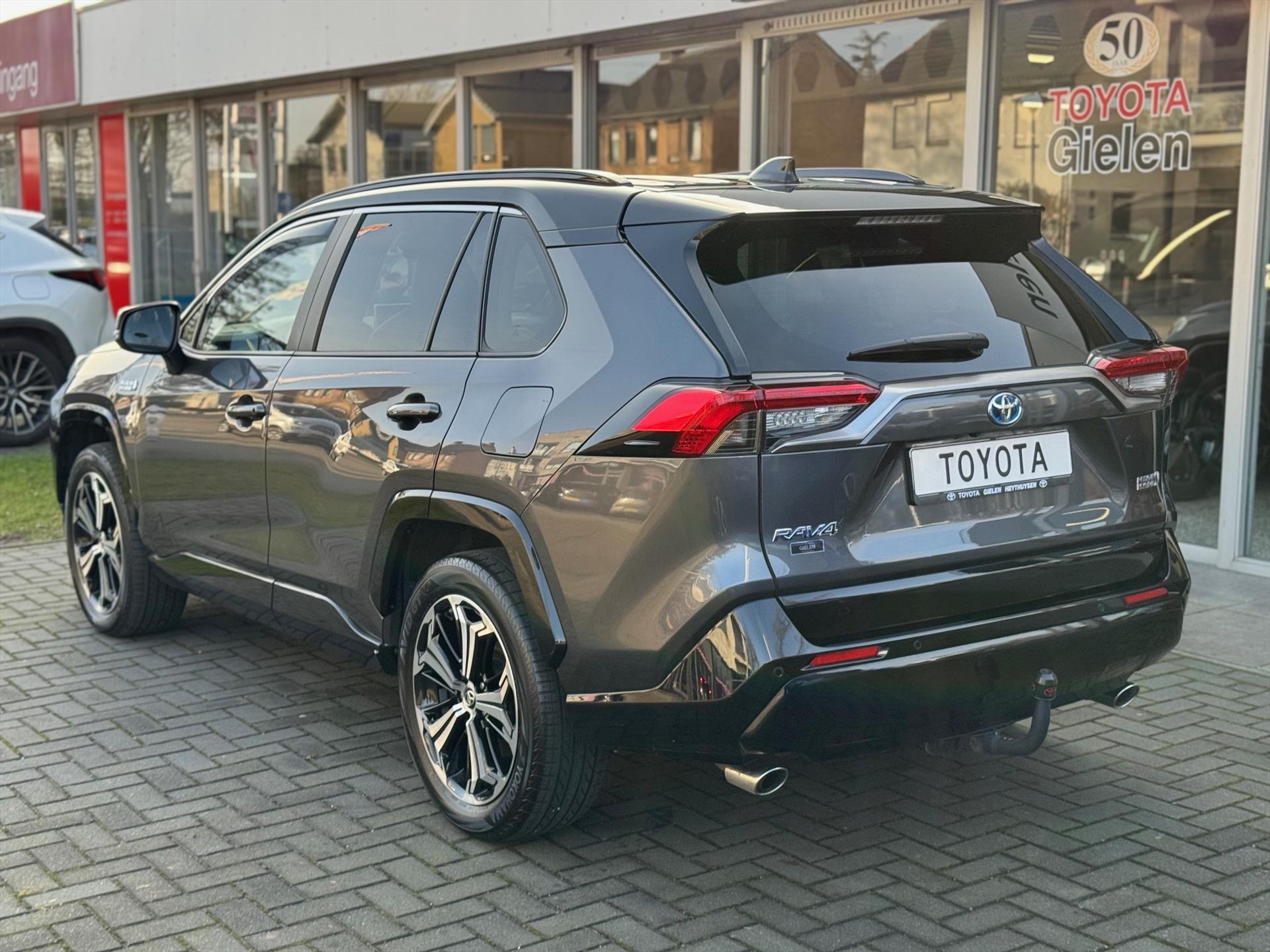 Toyota RAV4 2.5 Plug-in Hybrid AWD Bi-Tone Plus| Trekhaak, JBL, Leer, Stoelventilatie, 360 Camera, Geheugenfunctie, Head up display, 4X4, Ze 50689027-3.jpg | Autobedrijf Gielen