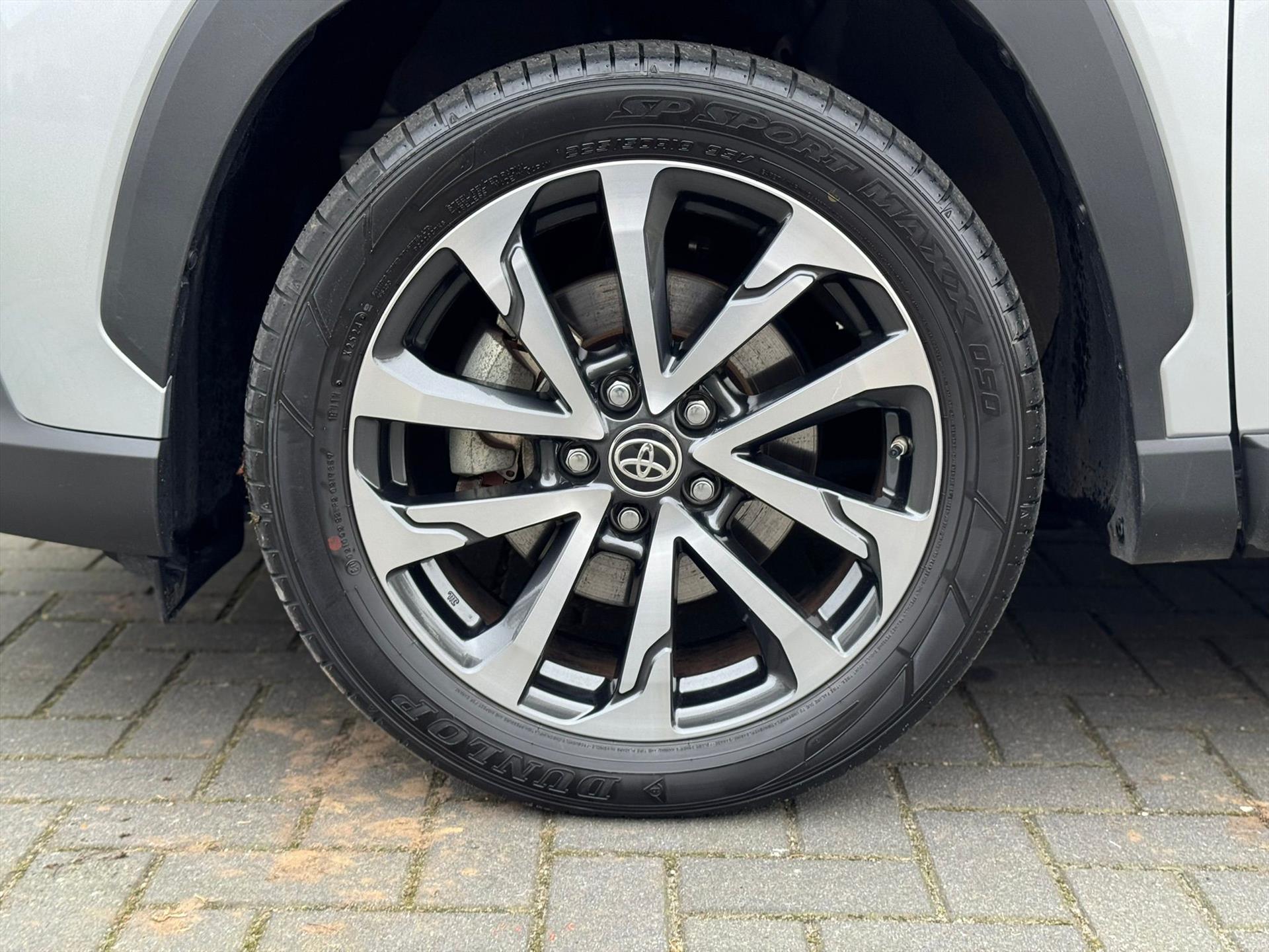 Toyota Corolla Cross 1.8 Hybrid Style | December 2024, Elektrische achterklep, 18 inch, Dodehoekherkenning, Parkeersensoren, Stuurverwarming 50819812-3.jpg | Autobedrijf Gielen