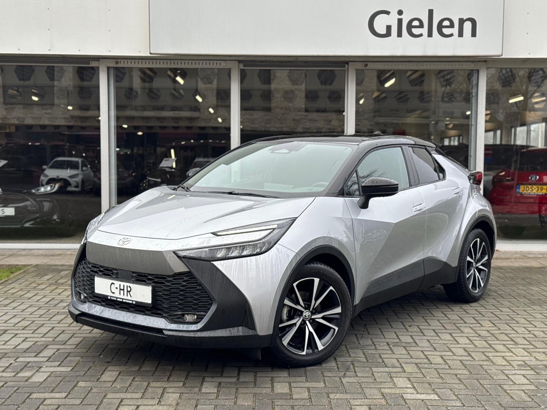 Toyota C-HR 1.8 Hybrid First edition | Dodehoekherkenning, Stoel + Stuurverwarming, Groot scherm, Parkeersensoren 50874599-0.jpg | Autobedrijf Gielen