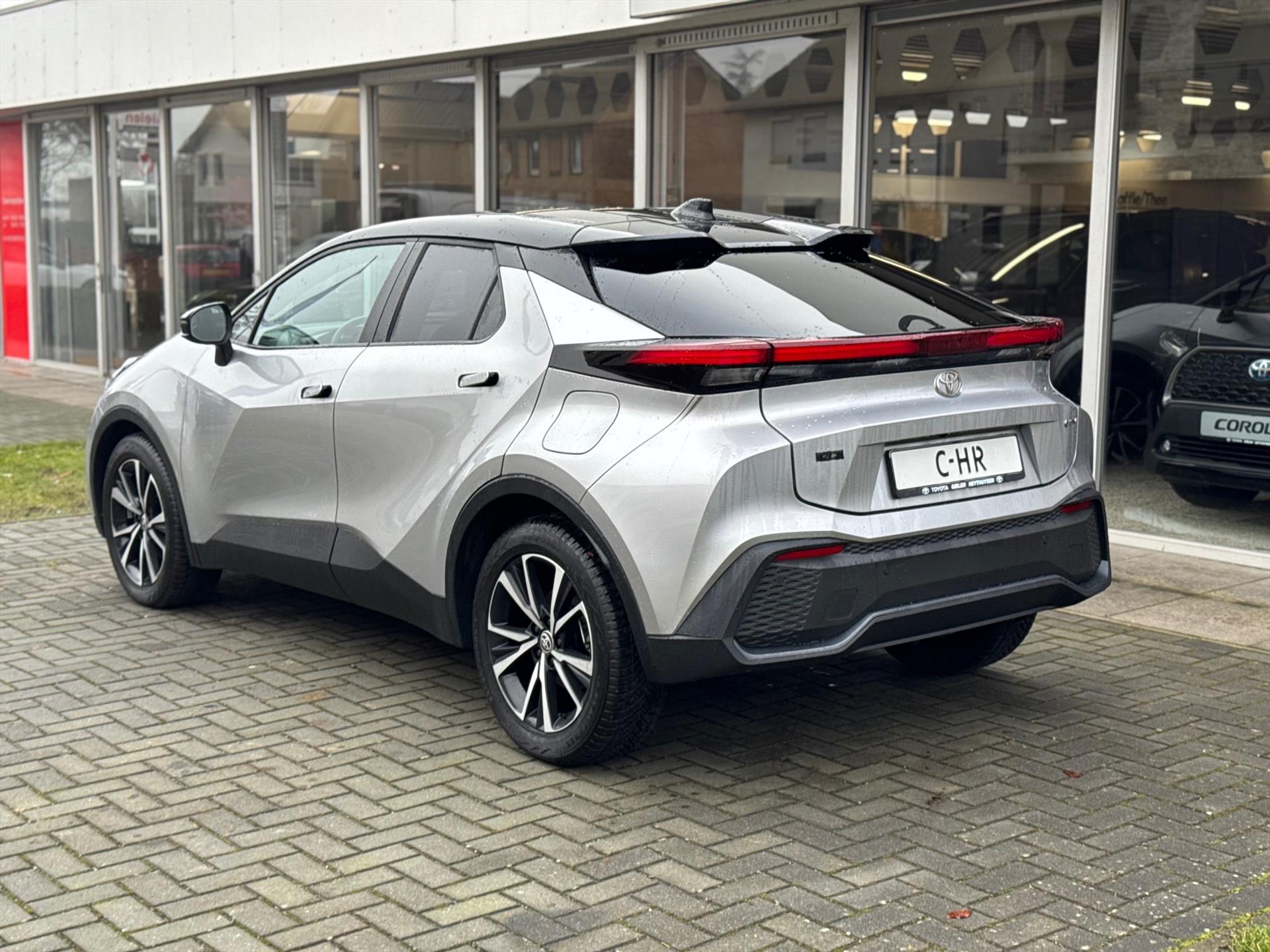 Toyota C-HR 1.8 Hybrid First edition | Dodehoekherkenning, Stoel + Stuurverwarming, Groot scherm, Parkeersensoren 50874599-3.jpg | Autobedrijf Gielen
