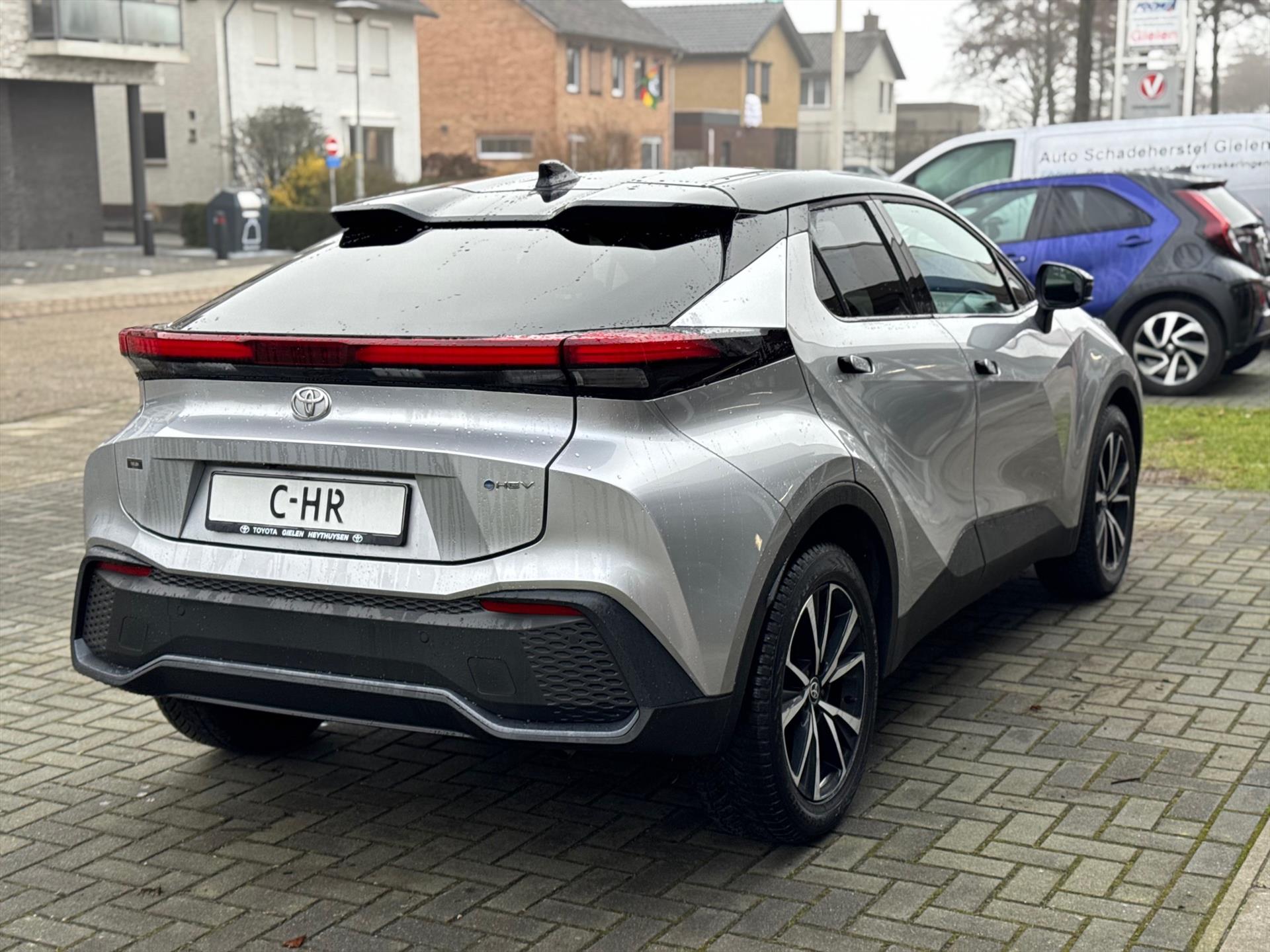 Toyota C-HR 1.8 Hybrid First edition | Dodehoekherkenning, Stoel + Stuurverwarming, Groot scherm, Parkeersensoren 50874599-4.jpg | Autobedrijf Gielen