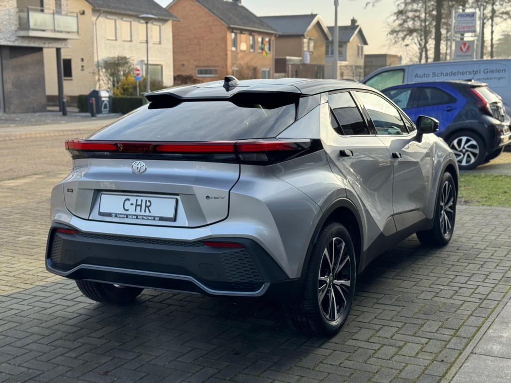 Toyota C-HR 1.8 Hybrid First edition | Elektrische achterklep, Dodehoekherkenning, Stoel + Stuurverwarming, Groot scherm, Parkeersensoren 50874784-4.jpg | Autobedrijf Gielen