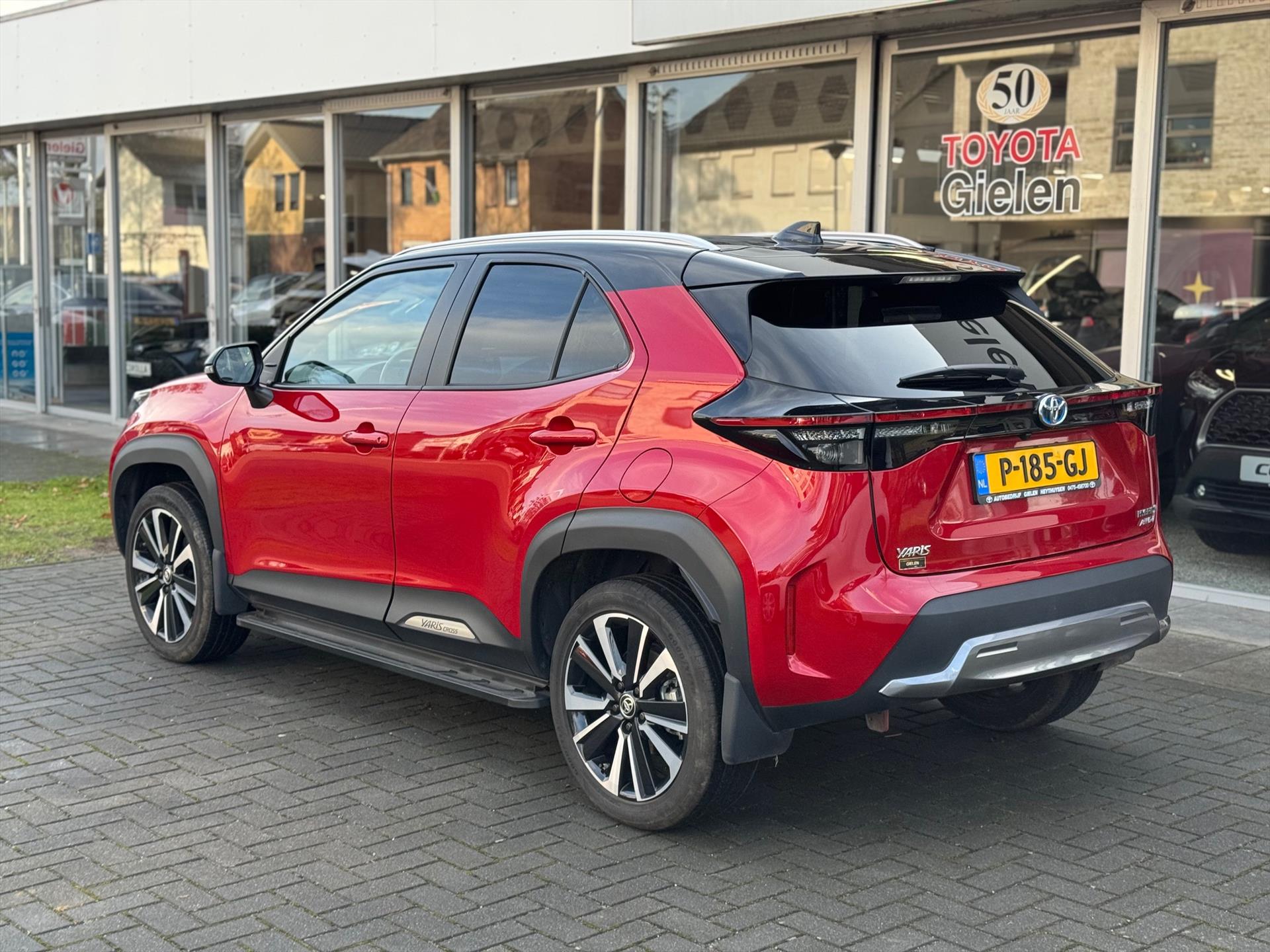 Toyota Yaris Cross 1.5 Hybrid Adventure AWD | Head up display, Elektrische achterklep, Leer, Stoel + Stuurverwarming, Smart connect, December 2021, 50953826-3.jpg | Autobedrijf Gielen