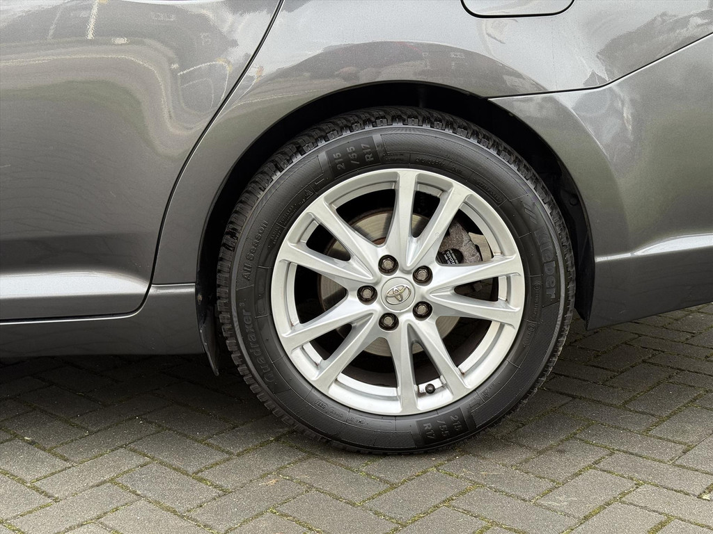 Toyota Avensis 1.8 VVT-i 147pk Automaat Business | Trekhaak, Parkeersensoren, Camera, Cruise control, 17inch 51135085-2.jpg | Autobedrijf Gielen