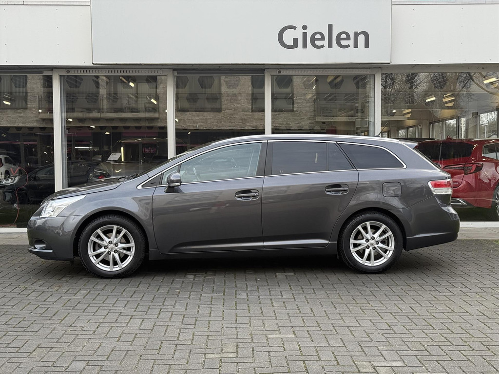 Toyota Avensis 1.8 VVT-i 147pk Automaat Business | Trekhaak, Parkeersensoren, Camera, Cruise control, 17inch 51135085-3.jpg | Autobedrijf Gielen