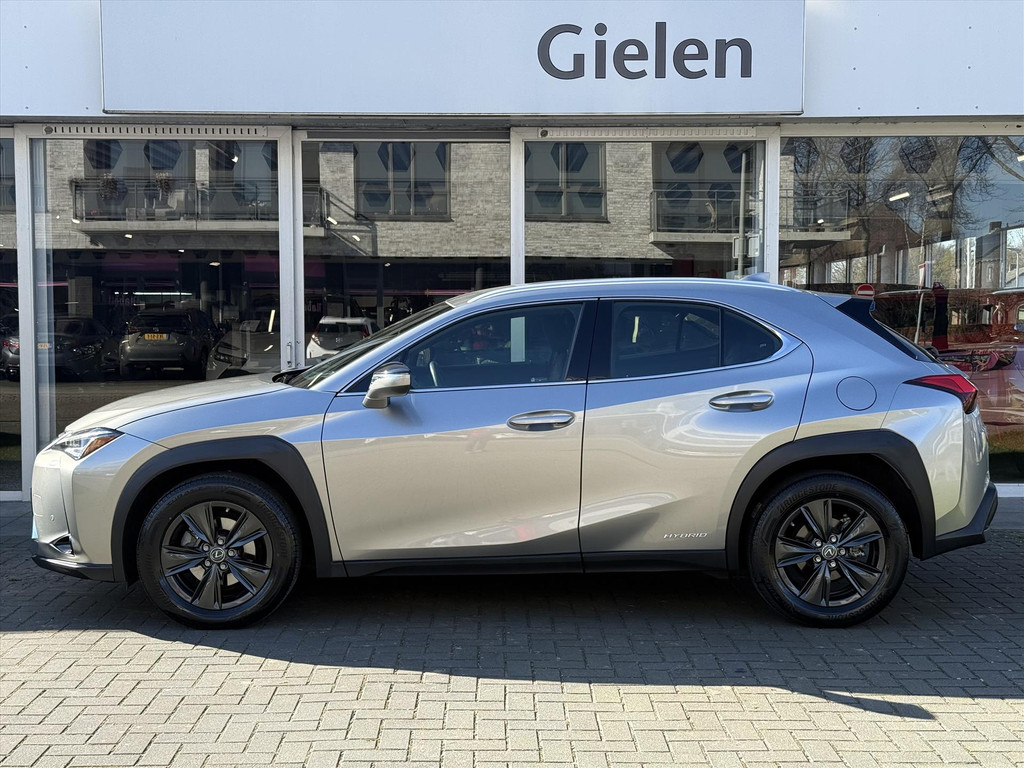 Lexus UX 250h 184pk Luxury Line | Stoel + Stuurverwarming, Parkeersensoren, Keyless, DAB, Adaptive cruise control 51209679-1.jpg | Autobedrijf Gielen