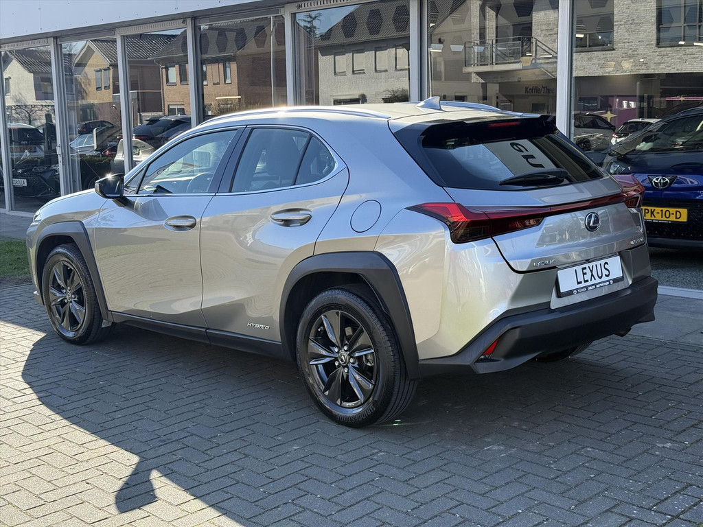 Lexus UX 250h 184pk Luxury Line | Stoel + Stuurverwarming, Parkeersensoren, Keyless, DAB, Adaptive cruise control 51209679-3.jpg | Autobedrijf Gielen