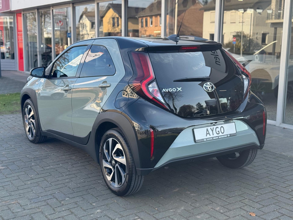 Toyota Aygo X 1.0 VVT-i MT Pulse Bi-tone | Urban Khaki, 17 inch, Privacy glass, Apple CarPlay/Android auto, Airconditioning, Parkeercamera 51214334-3.jpg | Autobedrijf Gielen