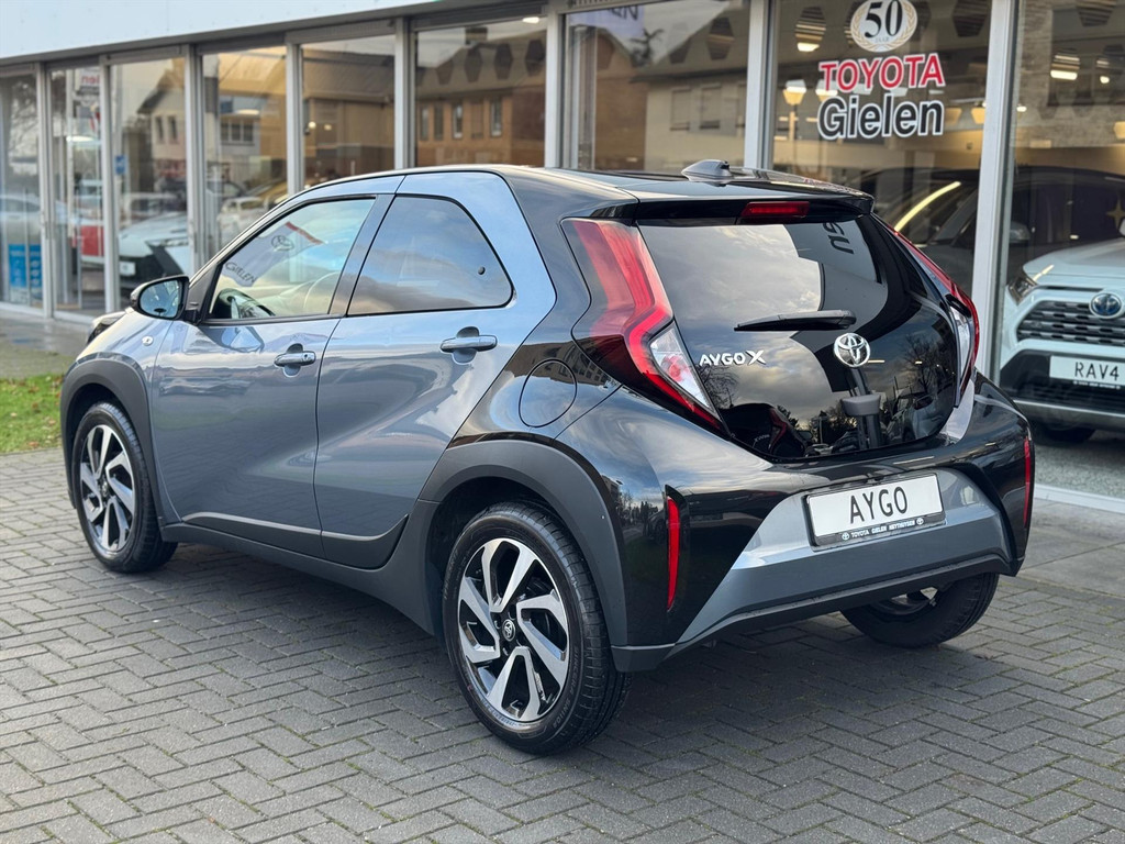 Toyota Aygo X 1.0 VVT-i MT Pulse Bi-tone | Celestite grey, 17 inch, Privacy glass, Apple CarPlay/Android auto, Airconditioning, Parkeercamera 51214342-3.jpg | Autobedrijf Gielen