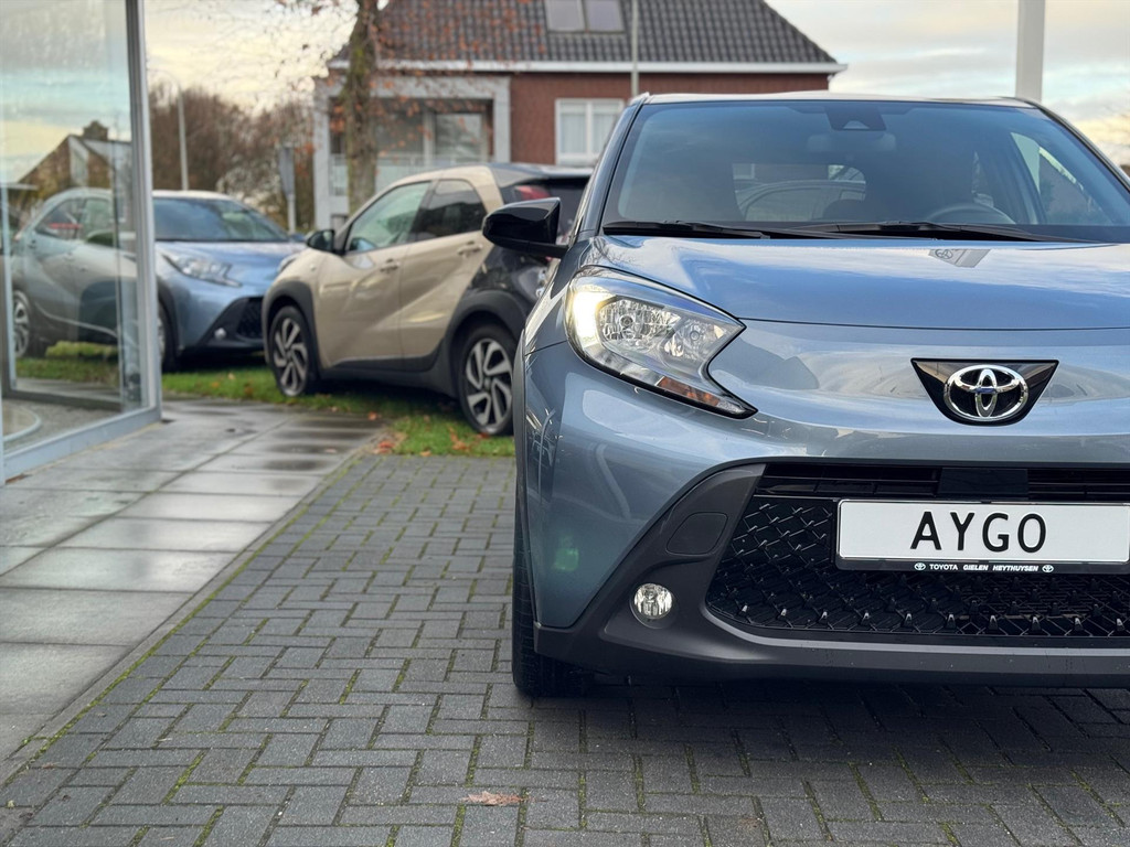 Toyota Aygo X 1.0 VVT-i MT Pulse Bi-tone | Celestite grey, 17 inch, Privacy glass, Apple CarPlay/Android auto, Airconditioning, Parkeercamera 51214342-3.jpg | Autobedrijf Gielen