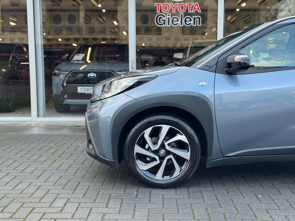 Toyota Aygo X 1.0 VVT-i MT Pulse Bi-tone | Celestite grey, 17 inch, Privacy glass, Apple CarPlay/Android auto, Airconditioning, Parkeercamera 51214342-4.jpg | Autobedrijf Gielen