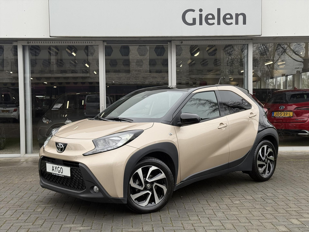 Toyota Aygo X 1.0 VVT-i MT Pulse Bi-tone | Ginger beige, 17 inch, Privacy glass, Apple CarPlay/Android auto, Airconditioning, Parkeercamera 51214344-0.jpg | Autobedrijf Gielen
