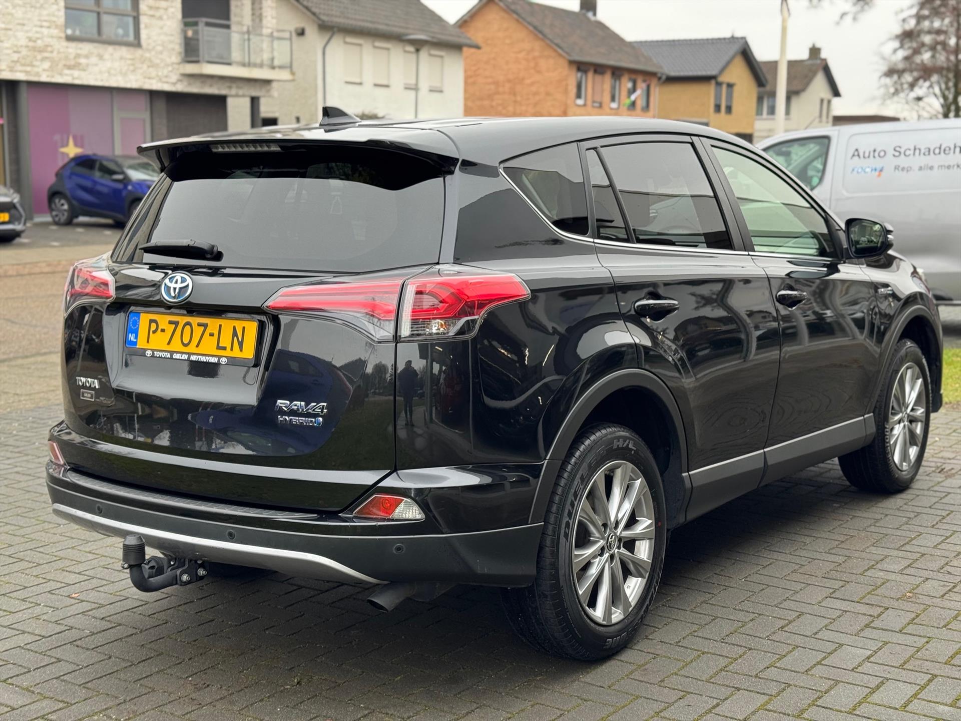 Toyota RAV4 2.5 Hybrid Style | Trekhaak, 18 inch, Stoel + Stuurverwarming, Keyless, Navigatie, Elektrische achterklep 51215315-4.jpg | Autobedrijf Gielen