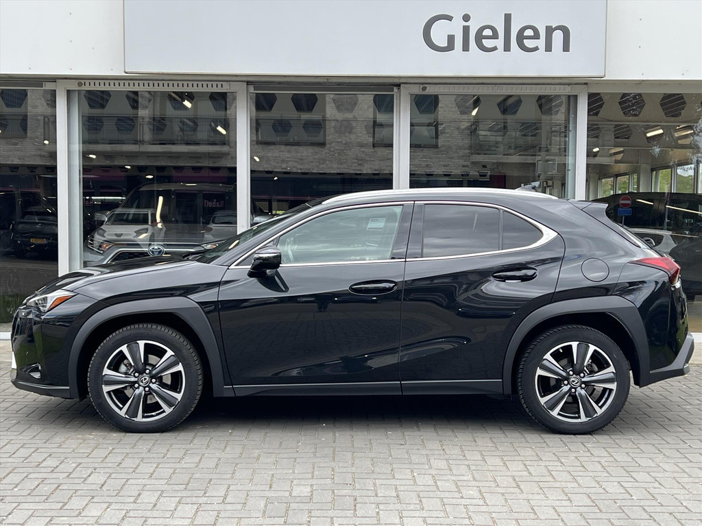 Lexus UX 250h Preference Line | Nieuwe multimedia, 18 inch, Dodehoekherkenning, Stoel + Stuurverwarming, Parkeersensoren 51258418-1.jpg | Autobedrijf Gielen