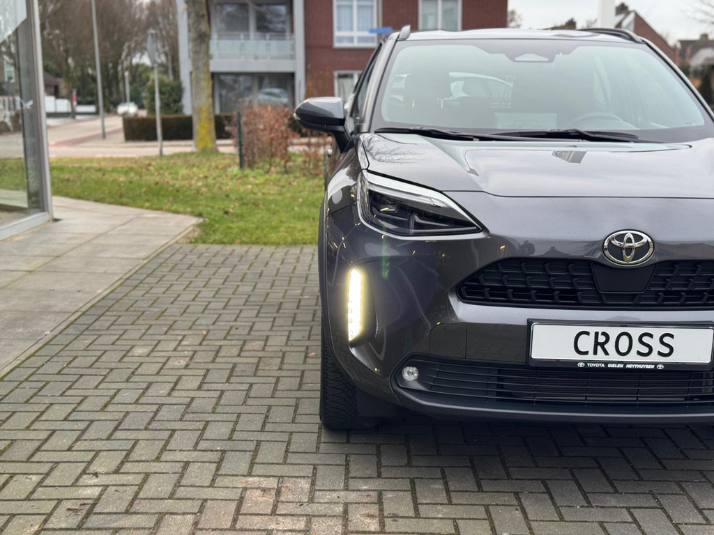 Toyota Yaris Cross 1.5 Hybrid 130PK Dynamic Plus | Winter Pack, 17 inch, Keyless, Stoel + Stuurverwarming, Privacy Glass 51311107-3.jpg | Autobedrijf Gielen