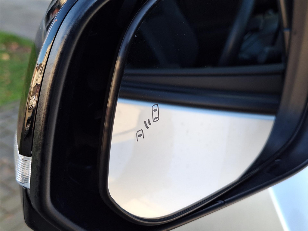 Toyota Bz4x 71,4 kWh Dynamic | 3-Fase, 360 Camera, Elektrische achterklep, Stoel + Stuurverwarming, Dodehoekherkenning, Parkeersensoren 51316574-2.jpg | Autobedrijf Gielen