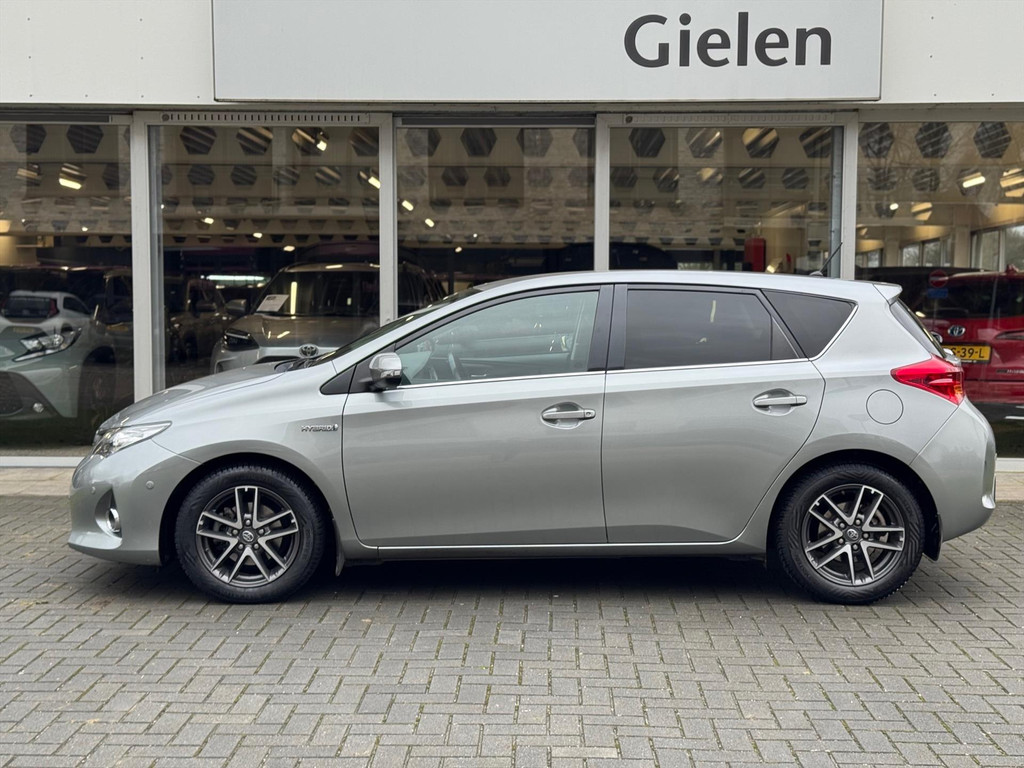 Toyota Auris 1.8 Hybrid Dynamic | Parkeersensoren, Cruise control, Parkeercamera, Bluetooth, Lichtmetalen velgen 51331752-1.jpg | Autobedrijf Gielen