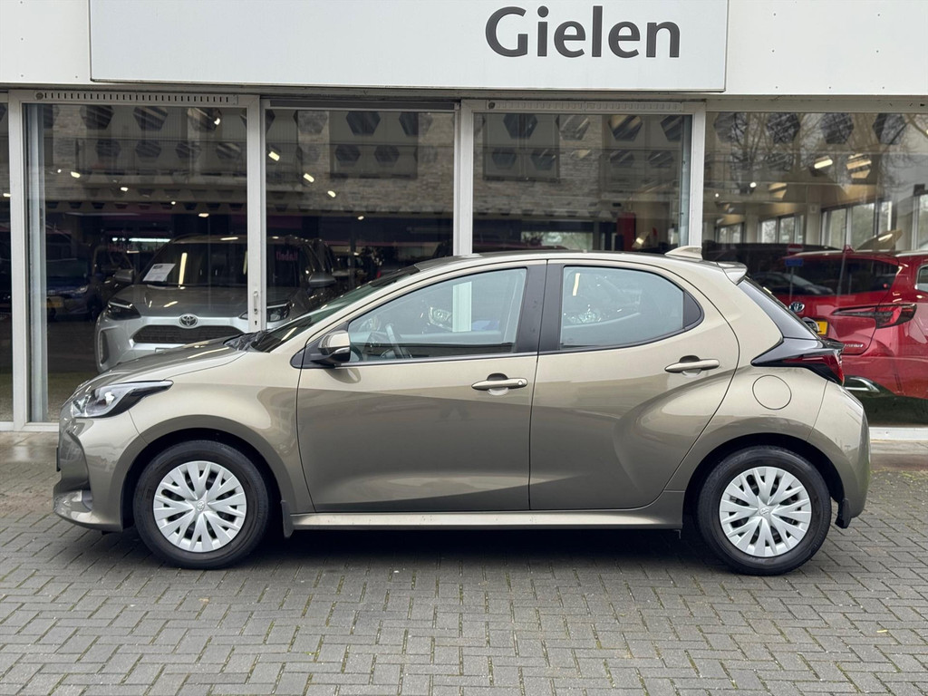 Toyota Yaris 1.5 VVT-i 125pk Active | Apple CarPlay/Android auto, Adaptive cruise control, Airconditioning, Oxyde bronze 51418637-1.jpg | Autobedrijf Gielen