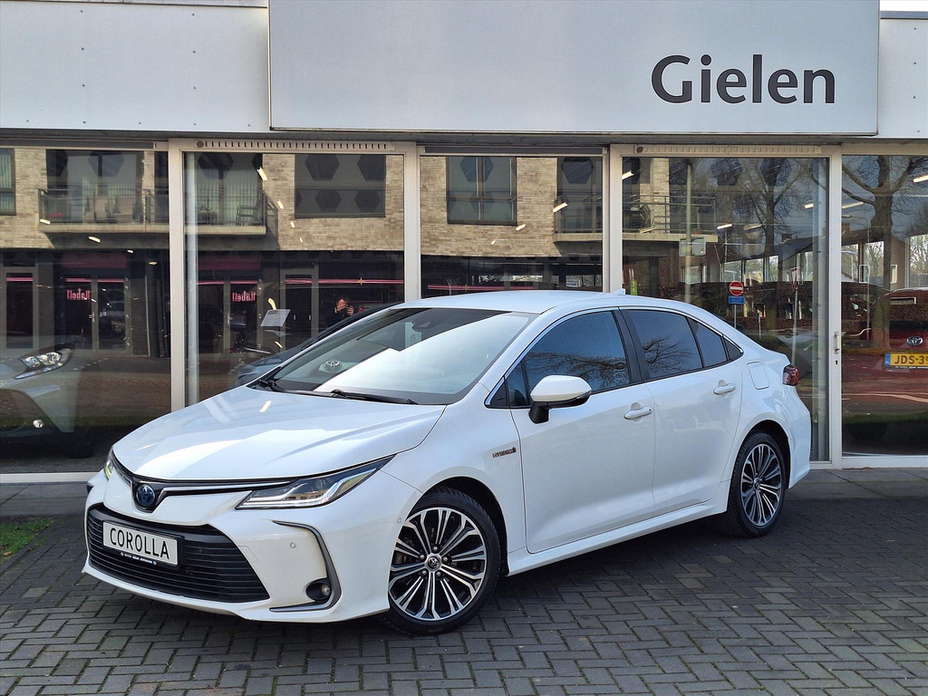 Toyota Corolla Sedan 1.8 Hybrid Style | Parkeersensoren, Navigatie, Keyless 51498699-0.jpg | Autobedrijf Gielen