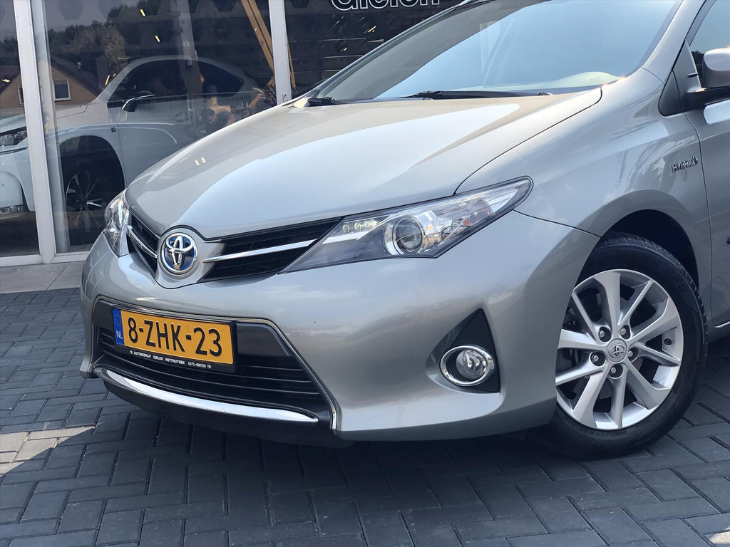 Toyota Auris 1.8 Hybrid Lease | Navigatie, Panoramadak, Privacy Glass, Cruise control, Climate control 51504327-2.jpg | Autobedrijf Gielen