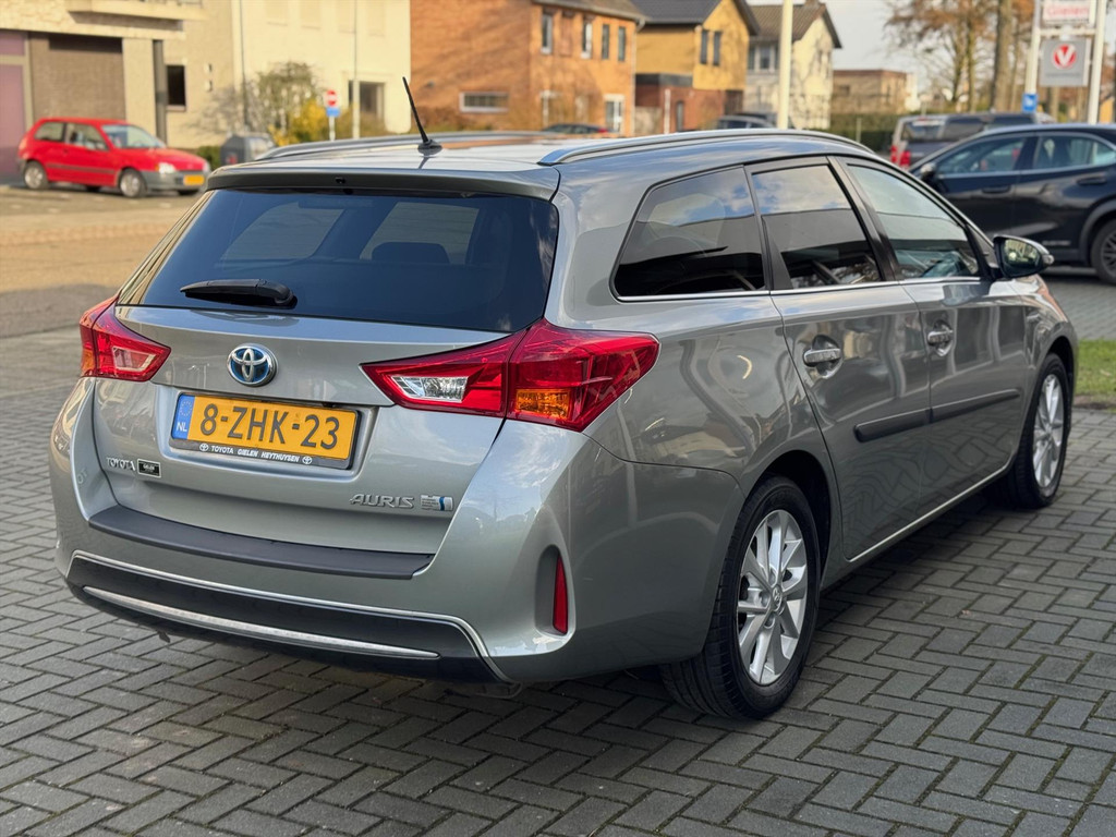 Toyota Auris 1.8 Hybrid Lease | Navigatie, Panoramadak, Privacy Glass, Cruise control, Climate control 51504327-3.jpg | Autobedrijf Gielen