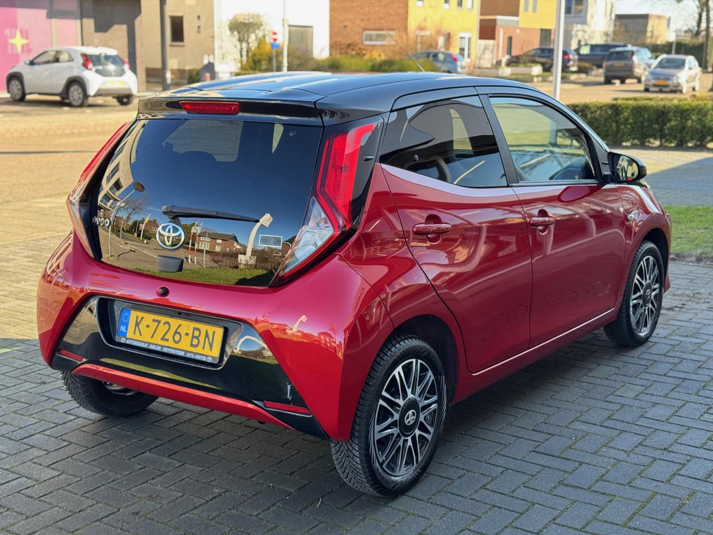 Toyota Aygo 1.0 VVT-i 72pk x-shift Automaat x-clusiv | Eerste eigenaar, Apple CarPlay, Lichtmetalen velgen, meest luxe, Nieuw geleverd! 51589791-4.jpg | Autobedrijf Gielen
