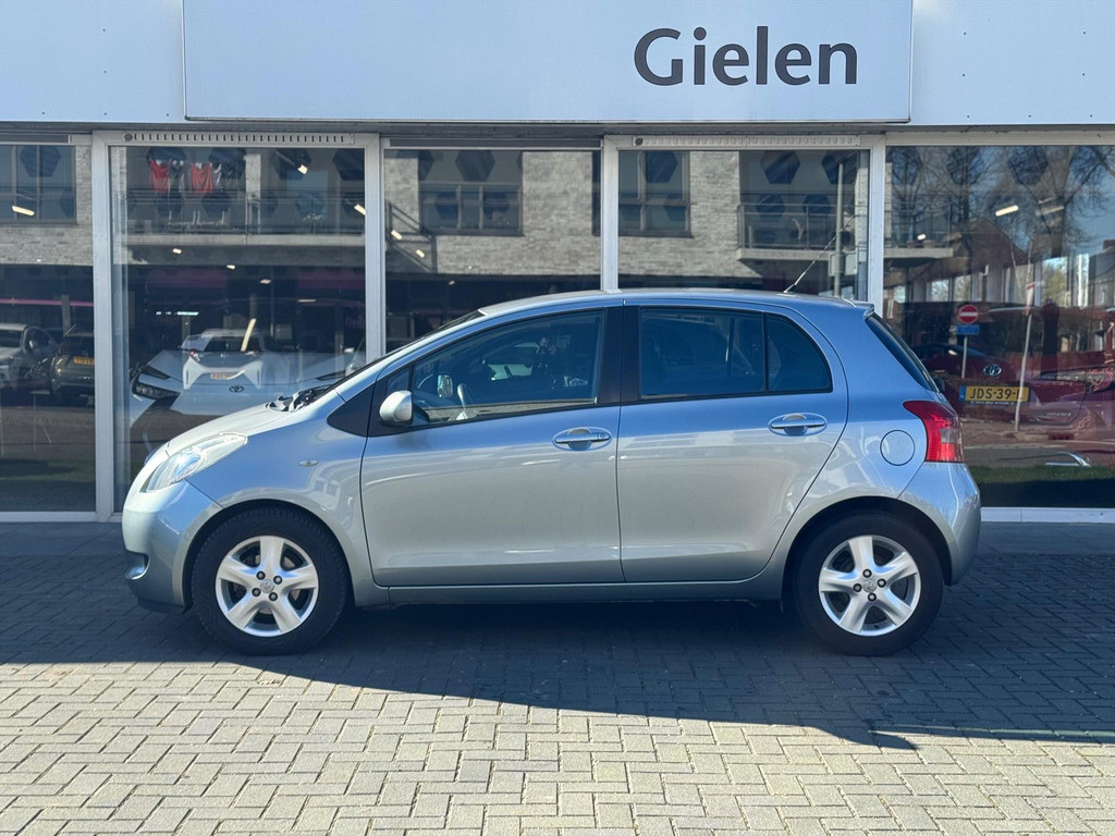 Toyota Yaris 1.3 VVT-I 5DR Luna | Climate control, Lichtmetalen velgen, Centrale deurvergrendeling, Elektrische ramen 51651657-1.jpg | Autobedrijf Gielen