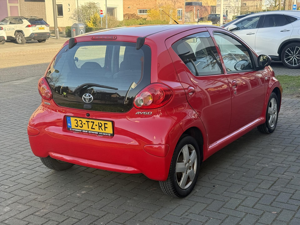 Toyota Aygo 1.0 VVT-I 5DRS Sport | Airconditioning, Lichtmetalen velgen, Elektrische ramen, Centrale deurvergrendeling 51754936-1.jpg | Autobedrijf Gielen