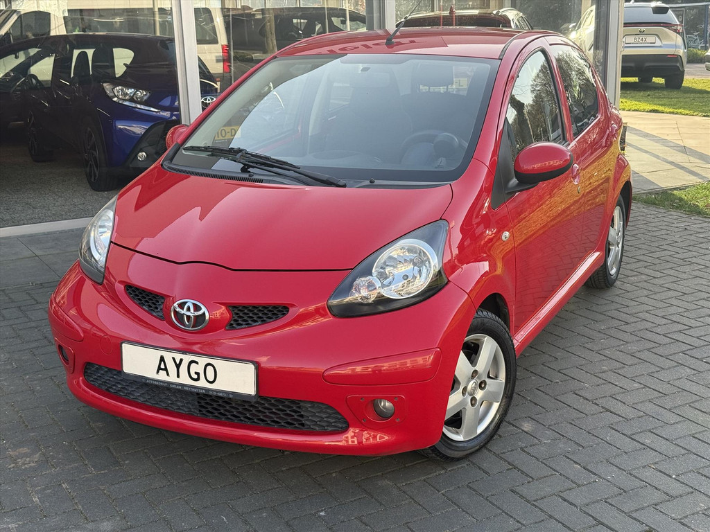 Toyota Aygo 1.0 VVT-I 5DRS Sport | Airconditioning, Lichtmetalen velgen, Elektrische ramen, Centrale deurvergrendeling 51754936-2.jpg | Autobedrijf Gielen