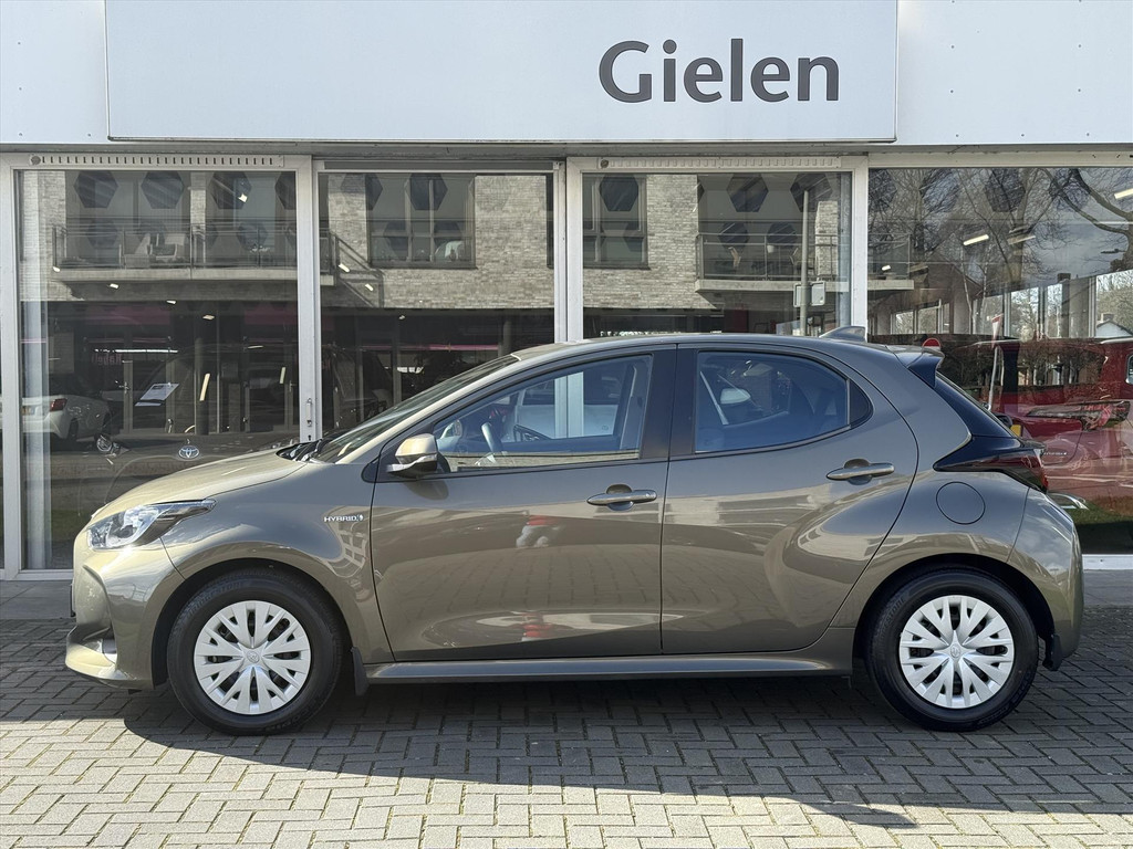 Toyota Yaris 1.5 Hybrid 116pk Active | Eerste eigenaar, Apple CarPlay/Android Auto, Climate control, Adaptive cruise control 51856353-2.jpg | Autobedrijf Gielen